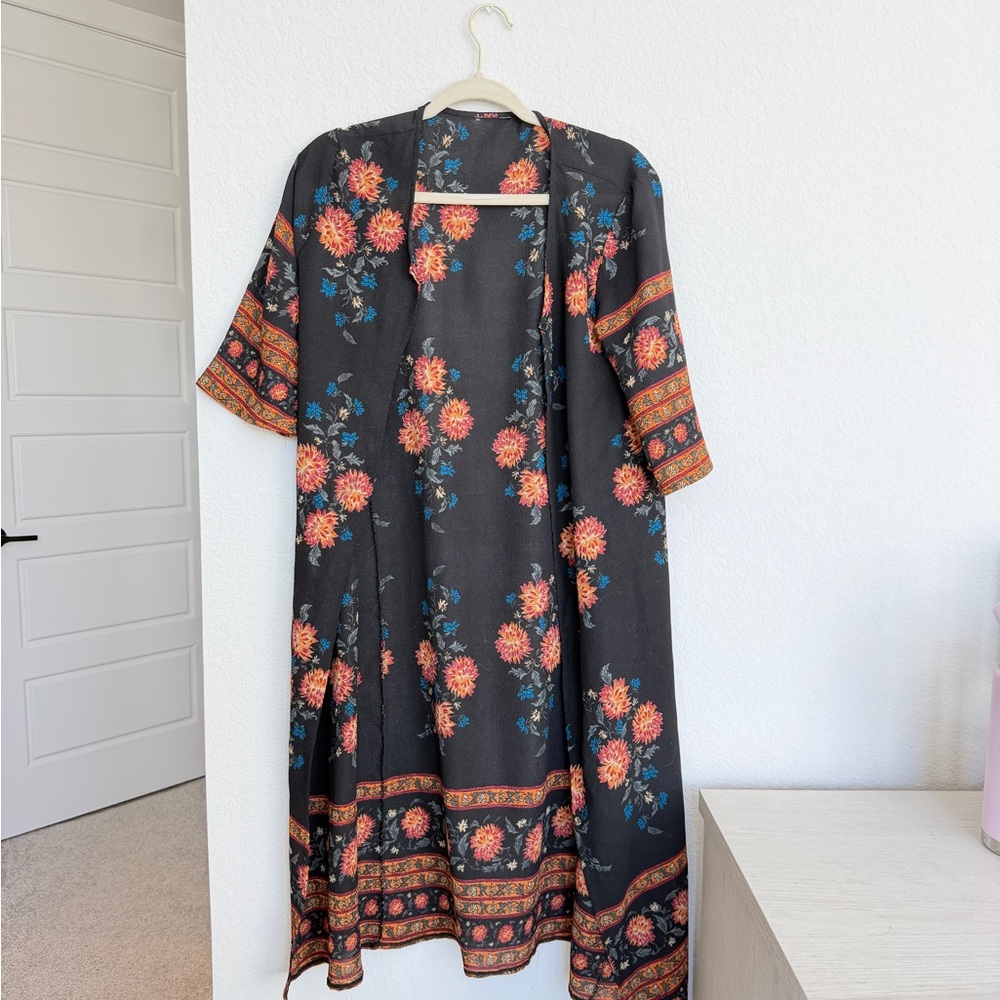 Black Floral Kimono Cardigan size Small